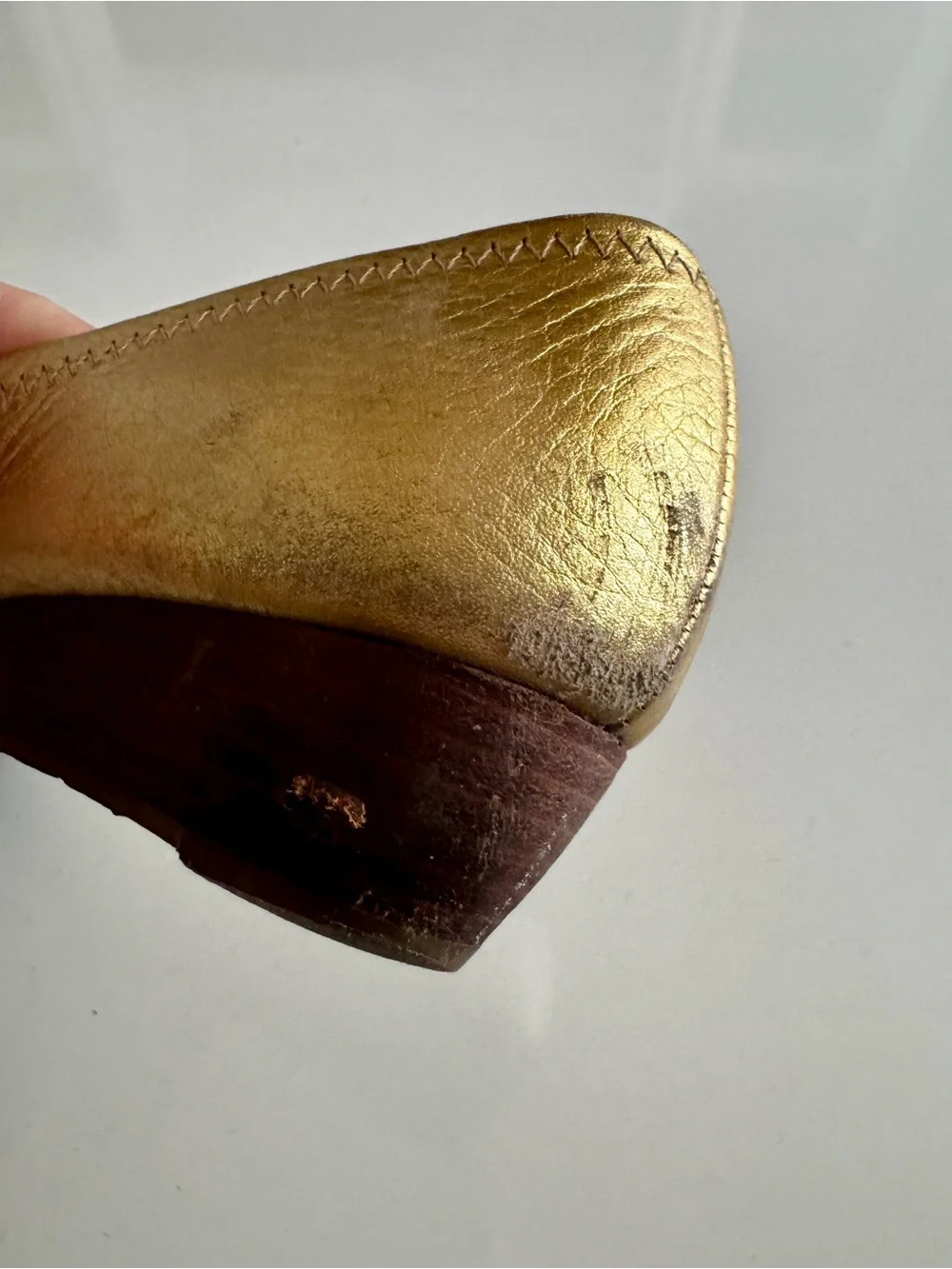 Tory Burch Gold Leather Ballet Flats with Logo Medallion